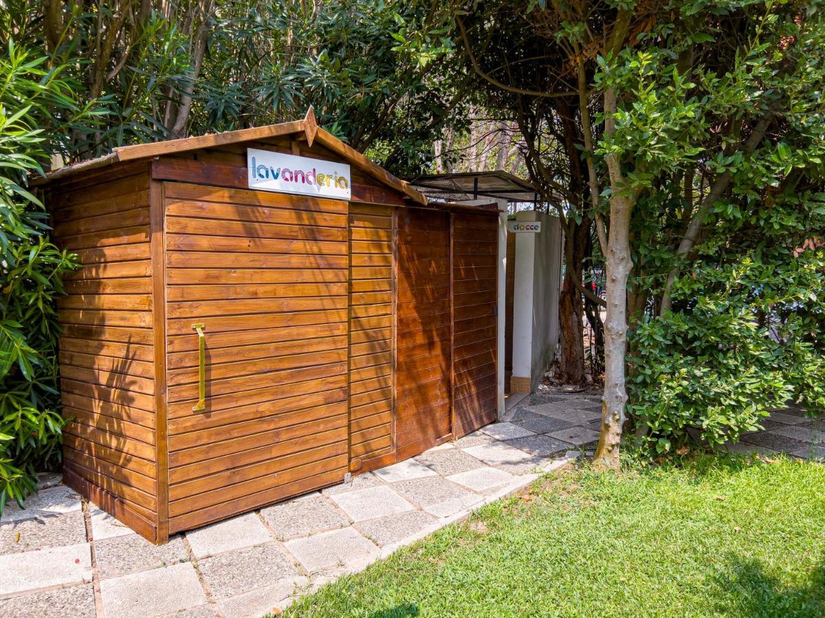 Residence Borgo Latino- Localo Torre dell'Orso Eksteriør billede