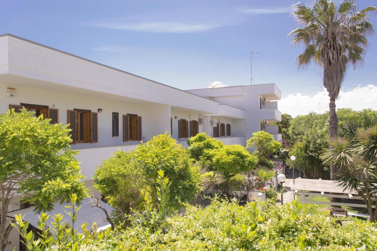 Residence Borgo Latino- Localo Torre dell'Orso Eksteriør billede